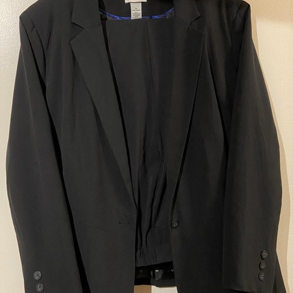 Gray Pant Suit Catherines Size 28 $170 (OBO) - Picture 3 of 4